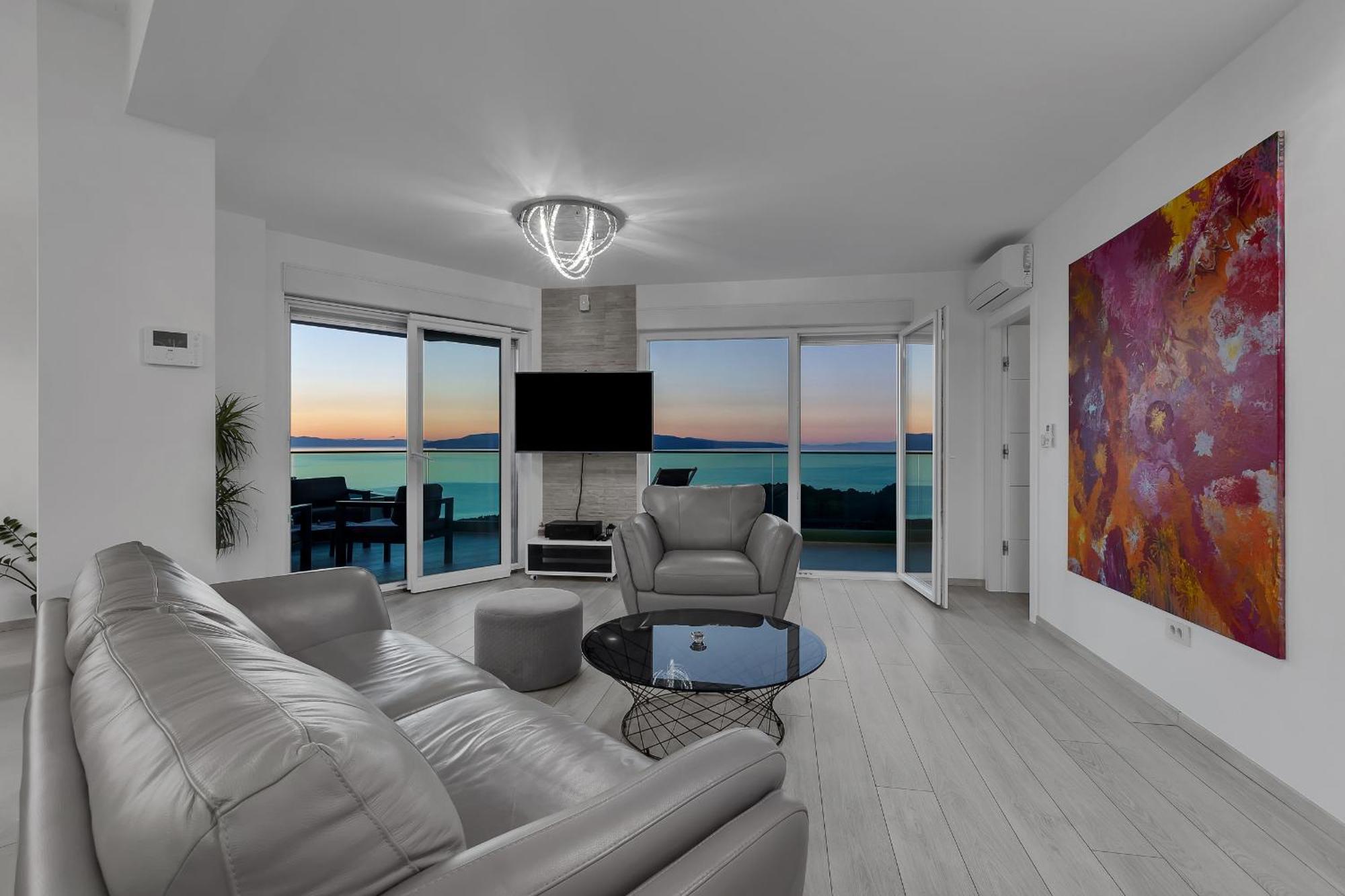 Exclusive Penthouse Big Blue With Private Jacuzzi Daire Makarska Dış mekan fotoğraf