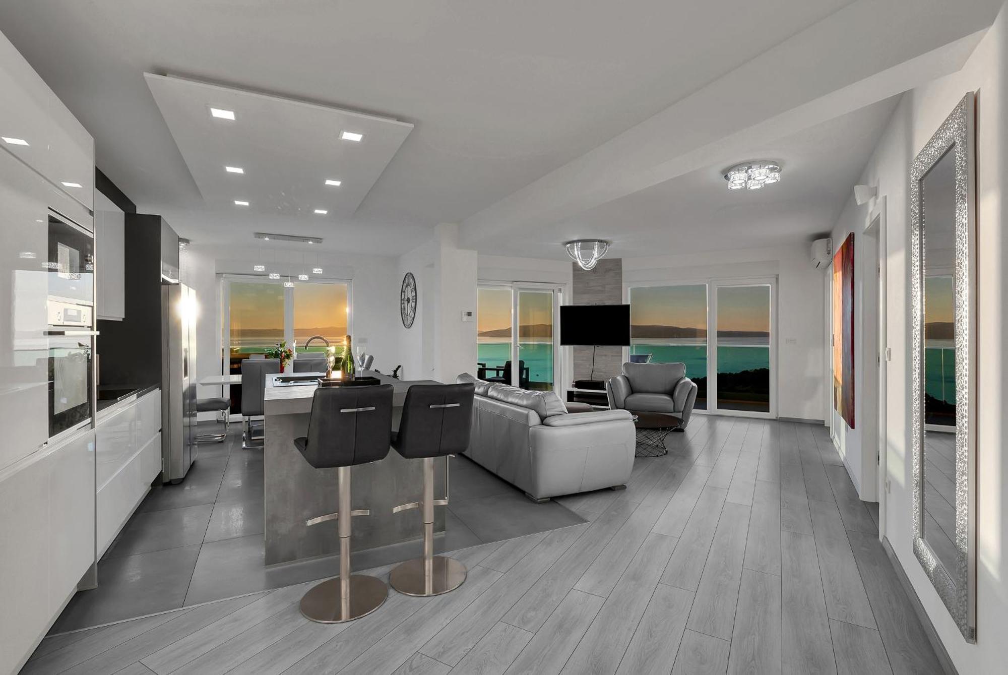 Exclusive Penthouse Big Blue With Private Jacuzzi Daire Makarska Dış mekan fotoğraf