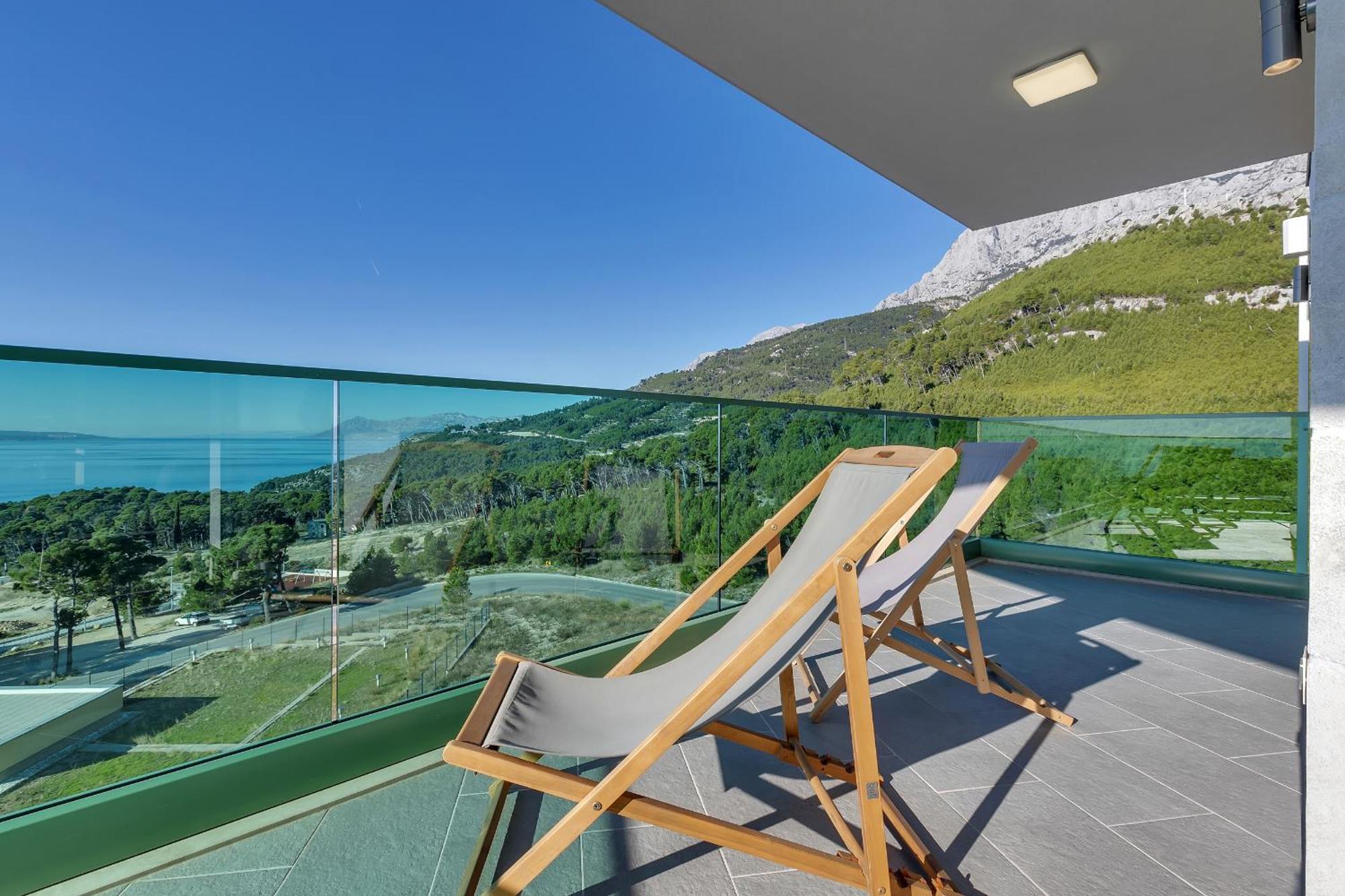 Exclusive Penthouse Big Blue With Private Jacuzzi Daire Makarska Dış mekan fotoğraf