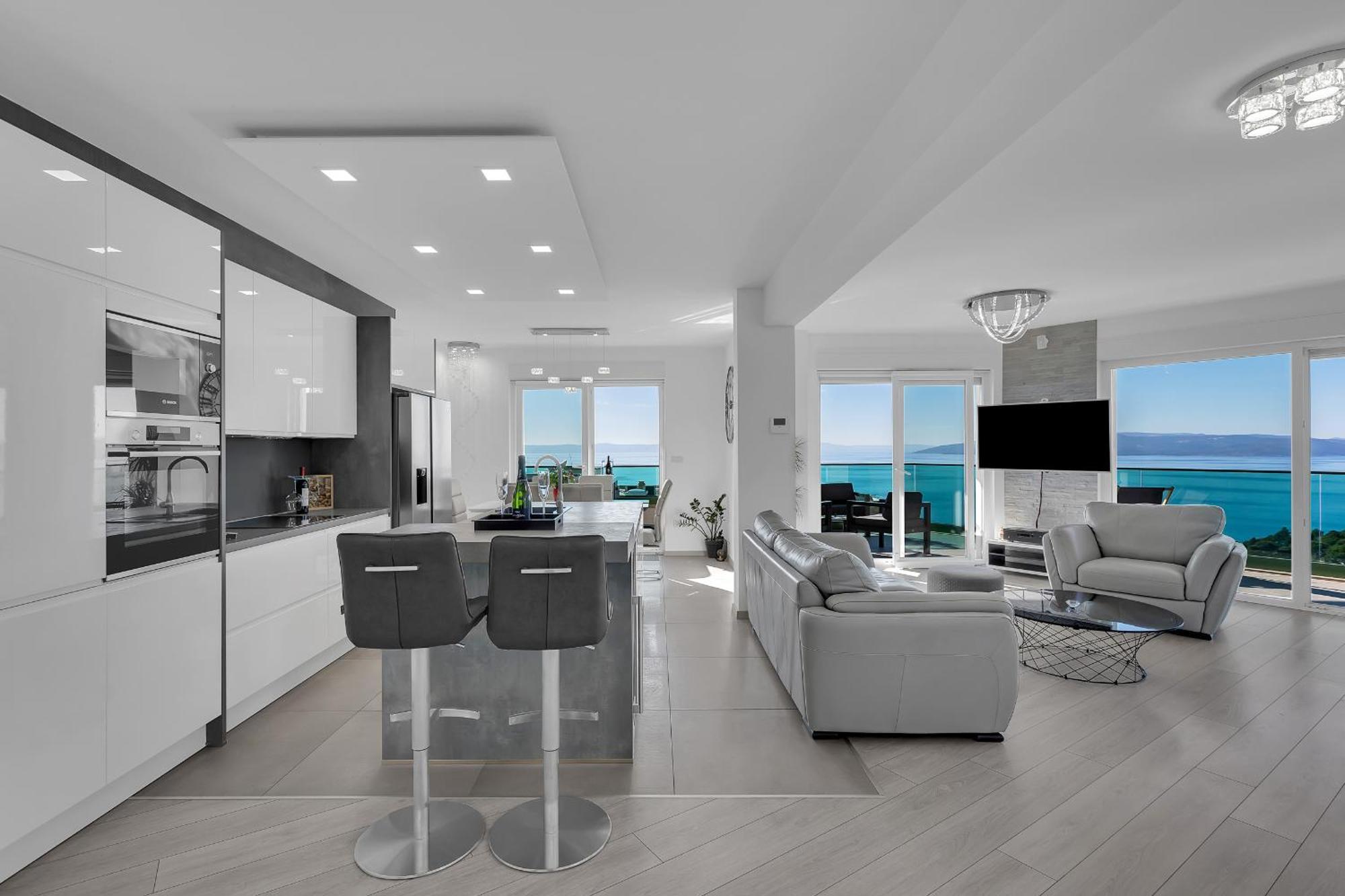 Exclusive Penthouse Big Blue With Private Jacuzzi Daire Makarska Dış mekan fotoğraf