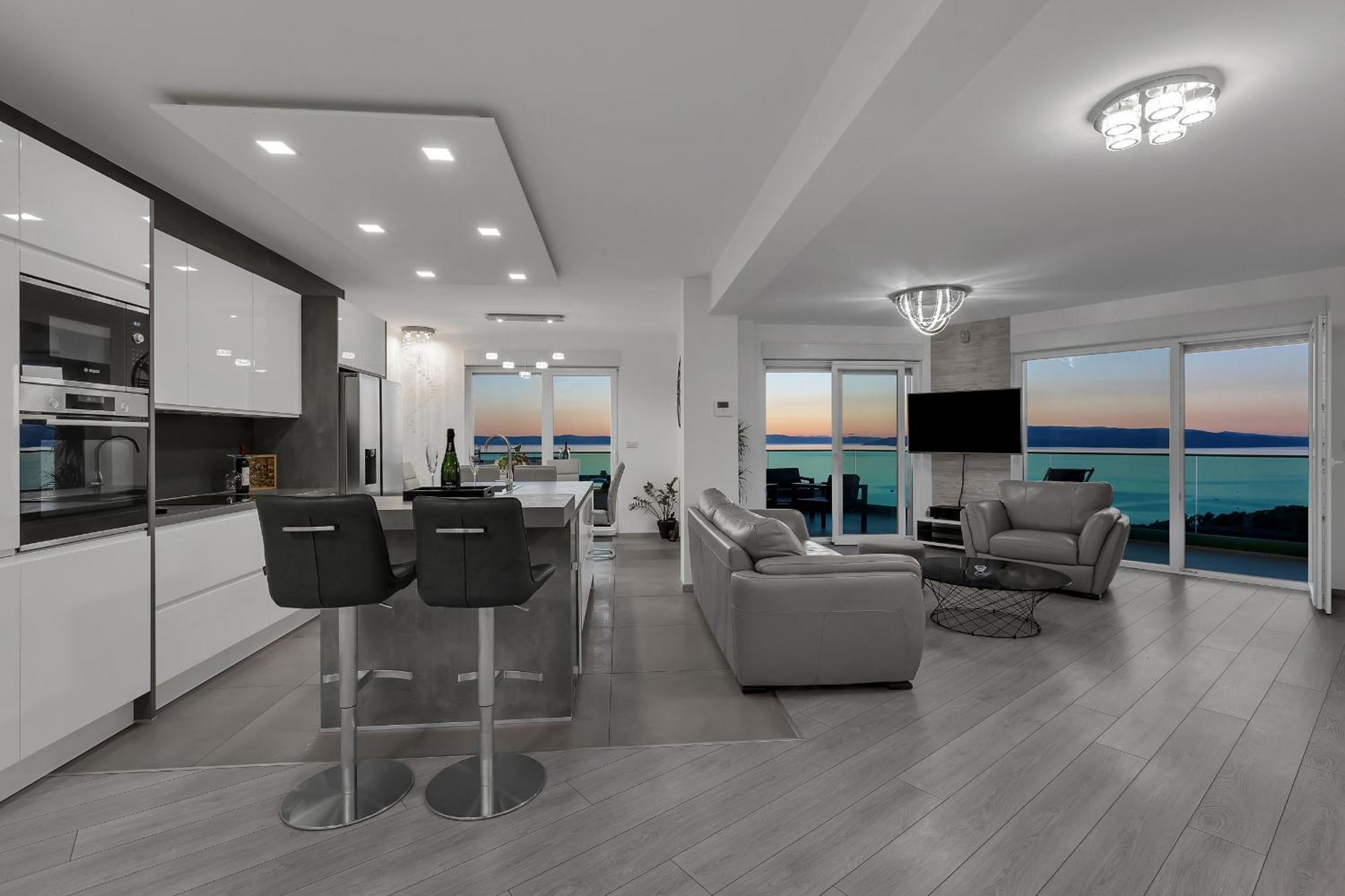 Exclusive Penthouse Big Blue With Private Jacuzzi Daire Makarska Dış mekan fotoğraf