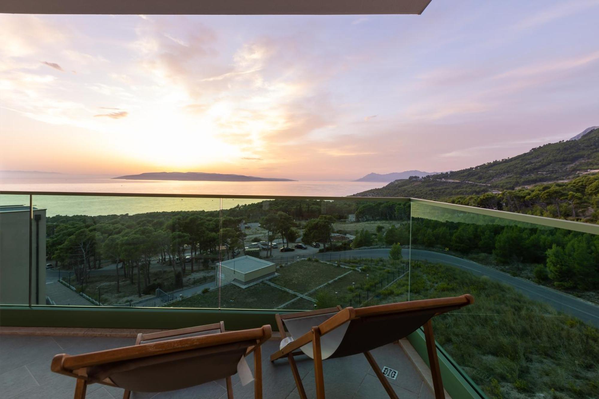 Exclusive Penthouse Big Blue With Private Jacuzzi Daire Makarska Dış mekan fotoğraf